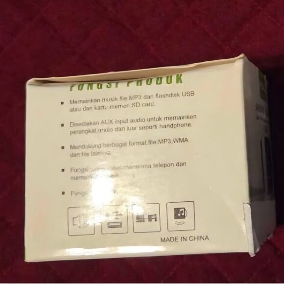 BRAND NEW IN BOX   Speaker MP3 Mini - Picture 2 of 3